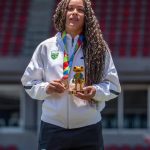 Atletas de Colombo com suas medalhas