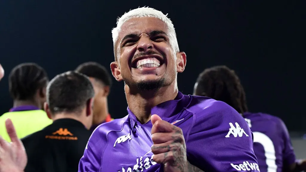 Dodô em ação pela Fiorentina