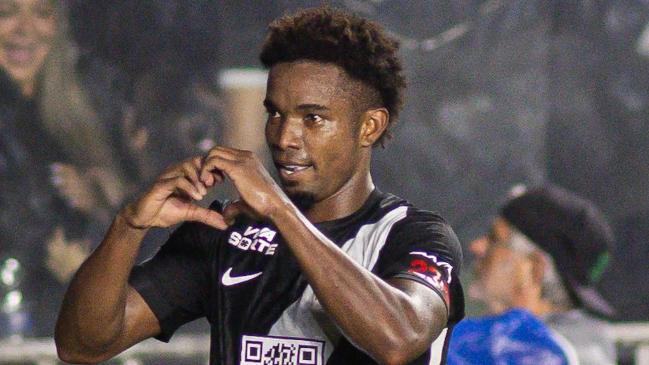 Thiago Mendes marcou para o Vasco sobre o Athletico. (Foto: Matheus Lima/Vasco).