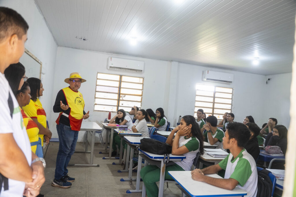 Palestra em uma escola durante a marcha do ano passado.