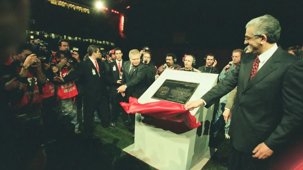 Petraglia inaugura Arena