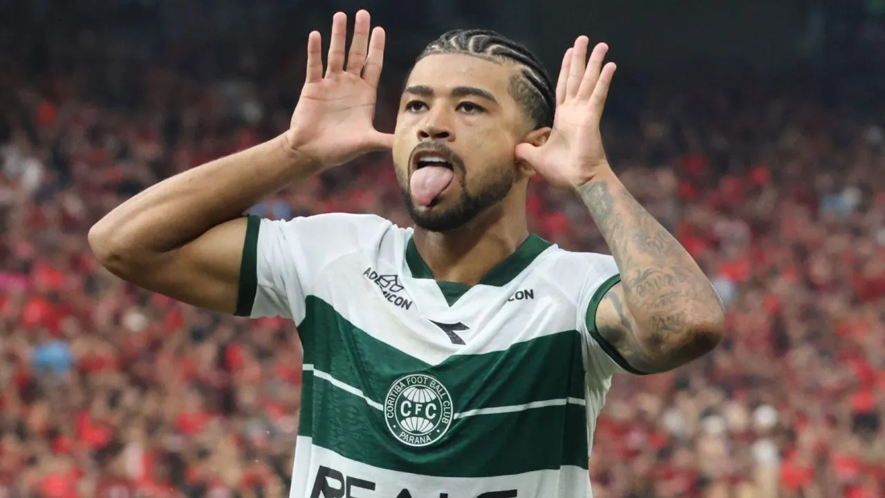 Lucas Ronier, do Coritiba. (Foto: Edson De Souza/Thenews2/Zuma Press Wire/Alamy).