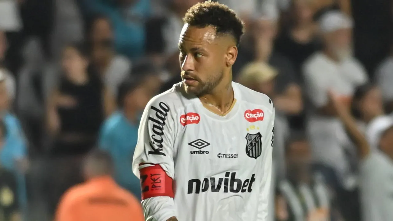 Neymar durante Santos x Internacional. (Foto: Jota Erre/AGIF/Sipa USA/IconSport)