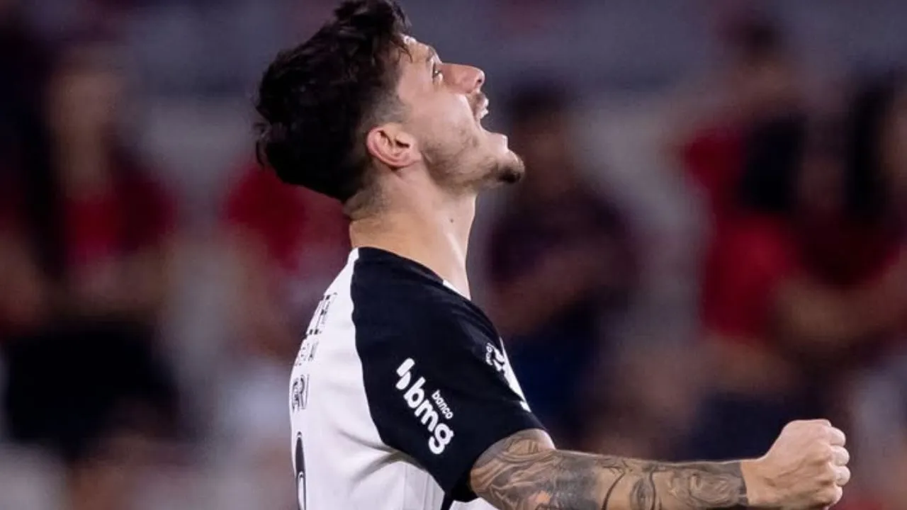 Garro comemora gol pelo Corinthians