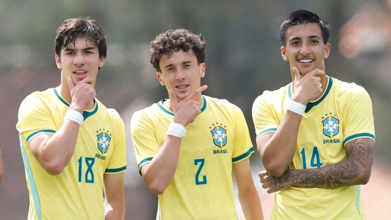 Marcos Pesseti em ação pela seleção sub-17