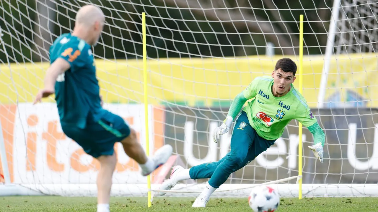Pedro Morisco em treino com a seleção brasileira